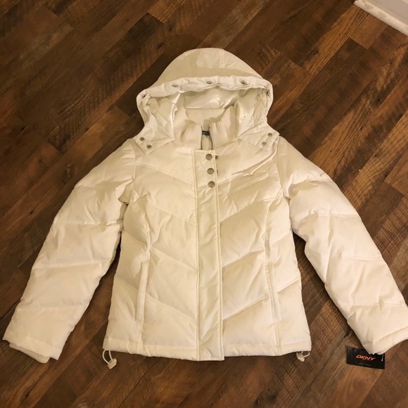 NWT Ladies DKNY puffer coat - Picture 4 of 8